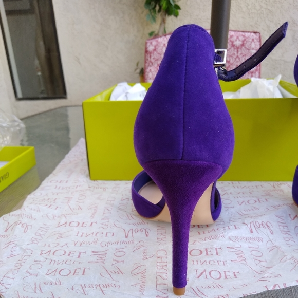 Gianni Bini Shoes. - Picture 3 of 6